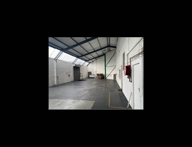 307M² WAREHOUSE RENTED IN DIEP RIVER